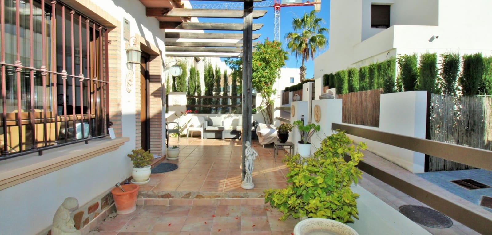 2 soveværelse Villa til salg i Villamartin med swimmingpool - € 259.000 (Ref: 8743856)