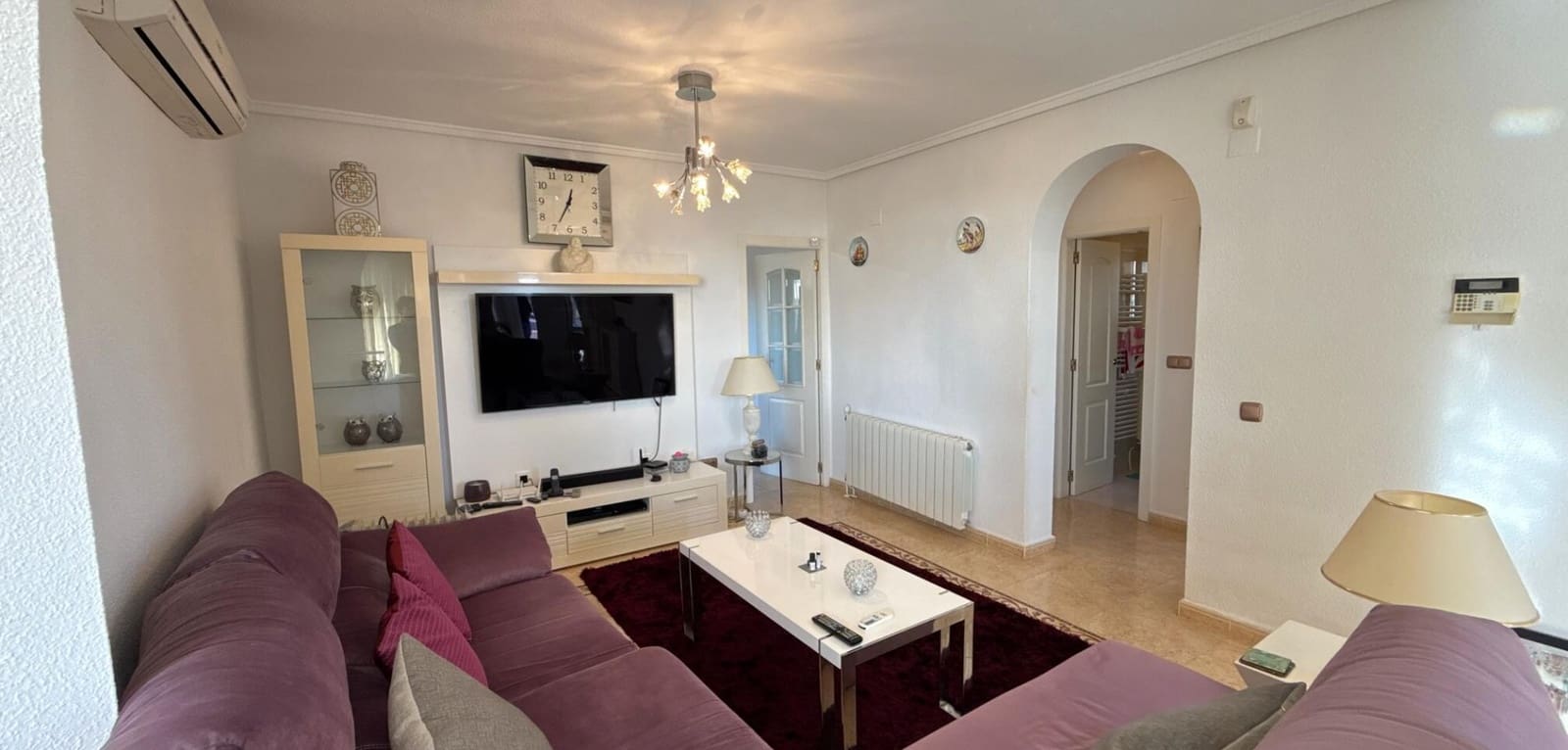 3 bedroom Villa for sale in Villamartin with pool - € 349,950 (Ref: 8757140)