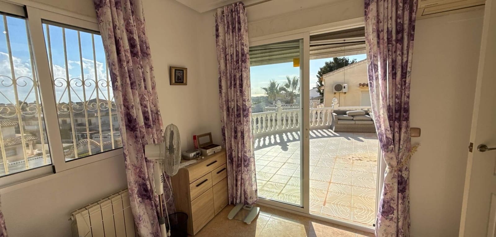 3 bedroom Villa for sale in Villamartin with pool - € 349,950 (Ref: 8757140)