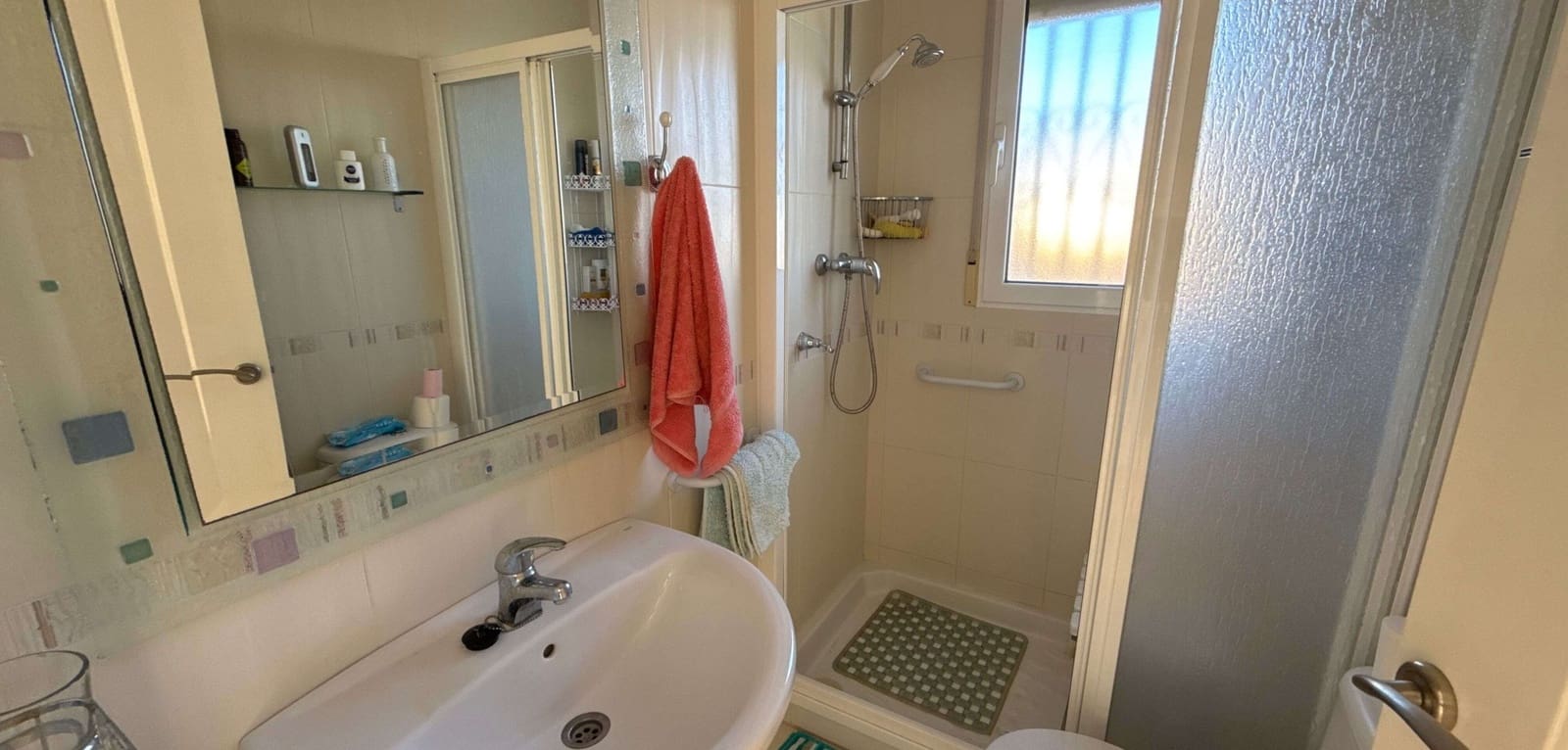 3 bedroom Villa for sale in Villamartin with pool - € 349,950 (Ref: 8757140)