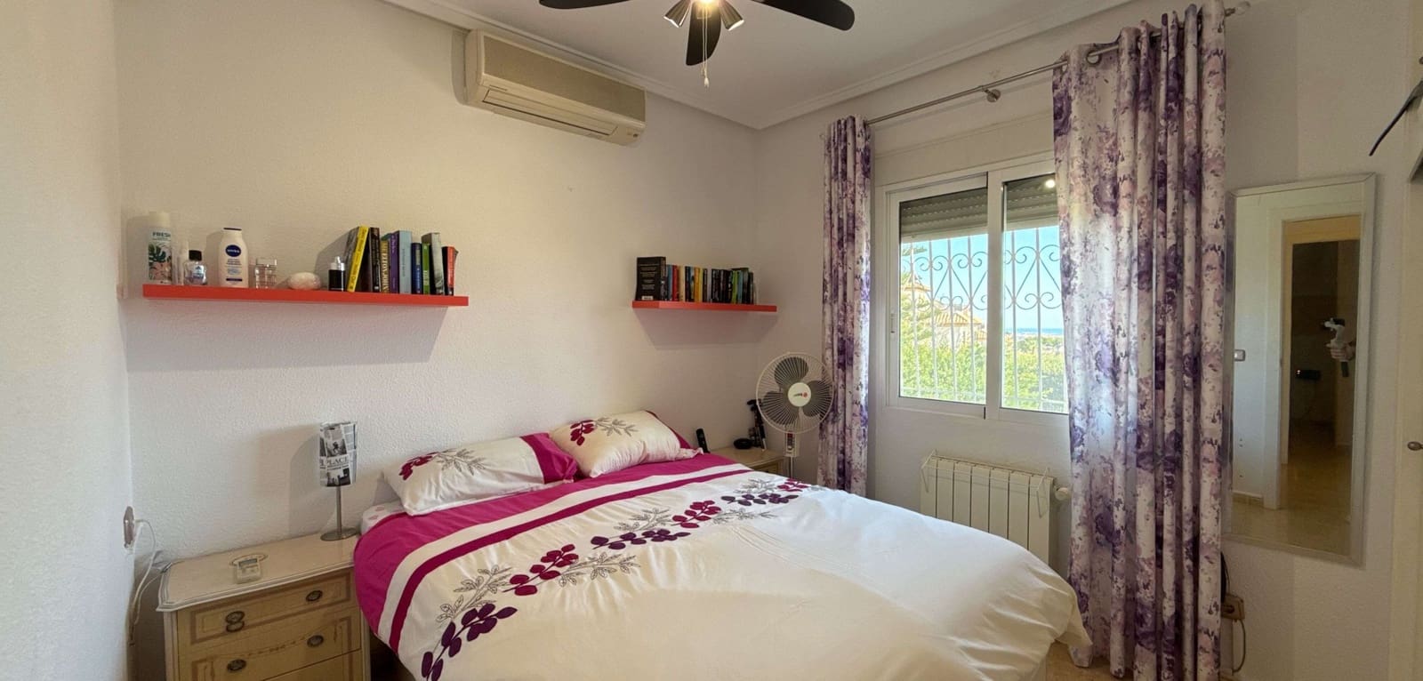 3 bedroom Villa for sale in Villamartin with pool - € 349,950 (Ref: 8757140)