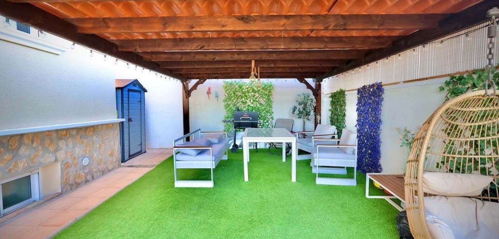 Chalet de 4 habitaciones en San Miguel de Salinas en venta con piscina - 320.000 € (Ref: 8758813)