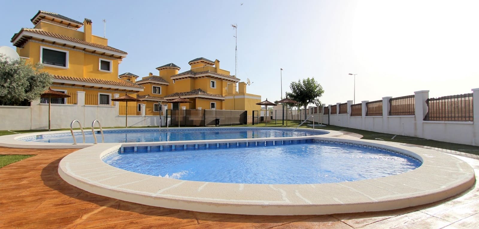 3 bedroom Townhouse for sale in Ciudad Quesada with pool - € 265,000 (Ref: 8824080)