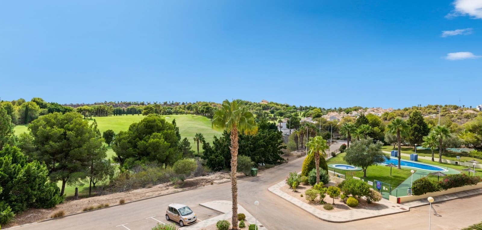 2 bedroom Apartment for sale in Campoamor with pool - € 279,000 (Ref: 8881982)