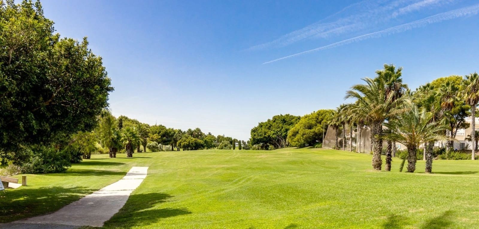 2 bedroom Apartment for sale in Campoamor with pool - € 279,000 (Ref: 8881982)