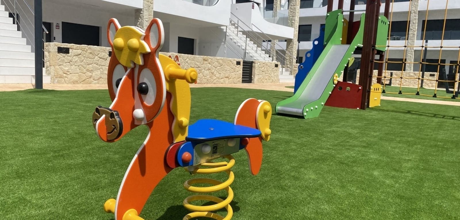 3 soveværelse Lejlighed til salg i Orihuela Costa med swimmingpool - € 399.000 (Ref: 8979762)