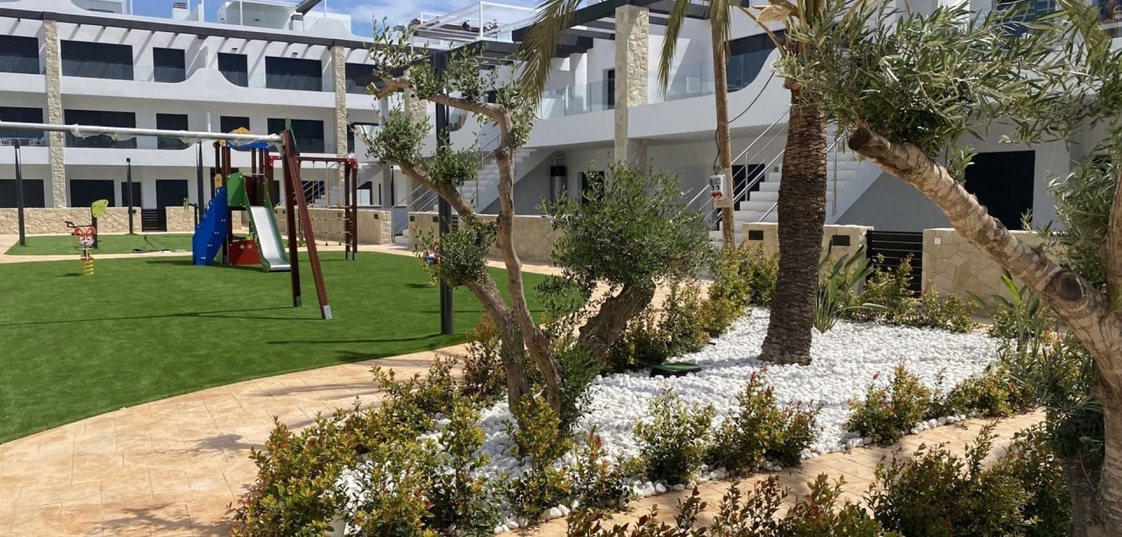 3 soveværelse Lejlighed til salg i Orihuela Costa med swimmingpool - € 399.000 (Ref: 8979762)