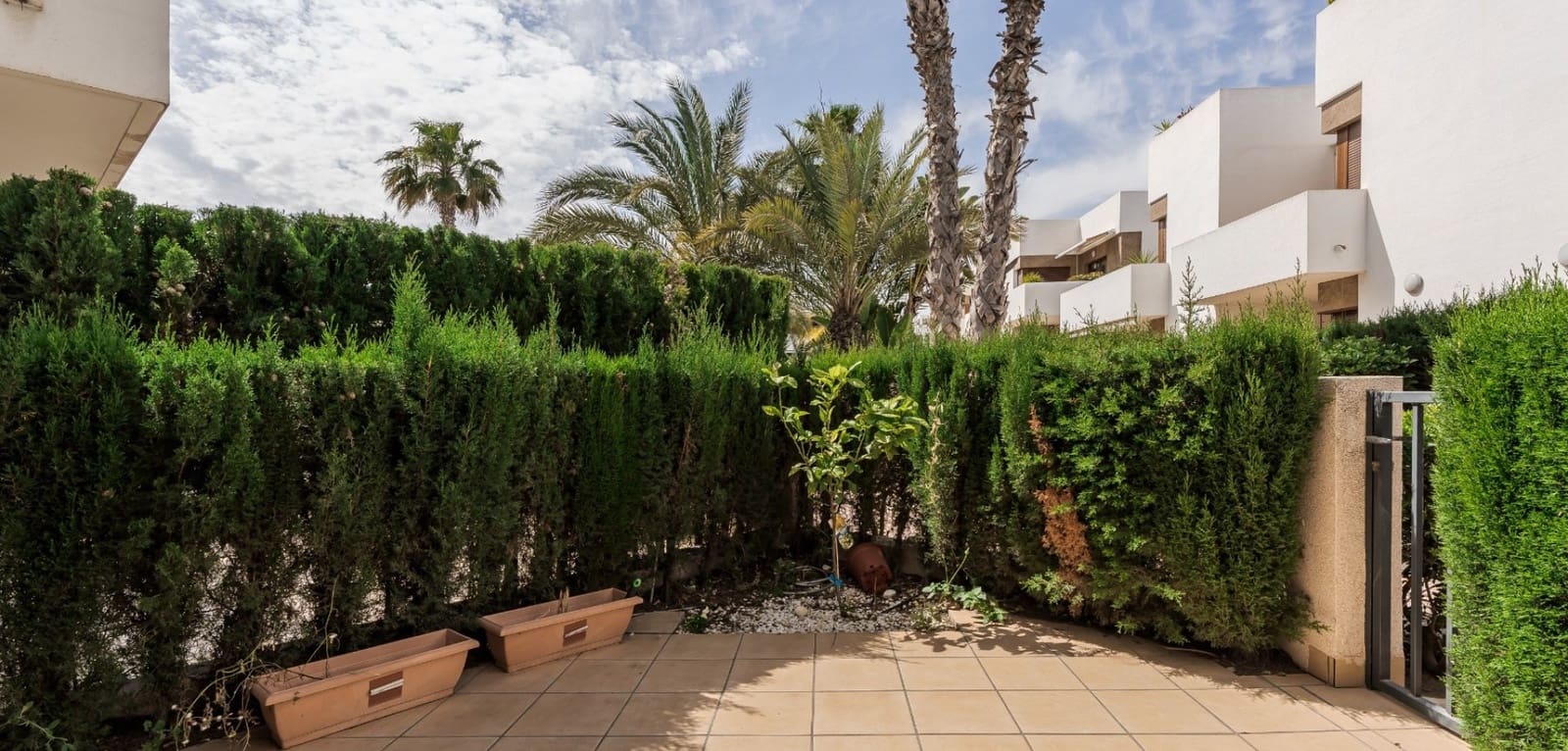 3 soveværelse Lejlighed til salg i La Zenia med swimmingpool - € 379.000 (Ref: 9016009)