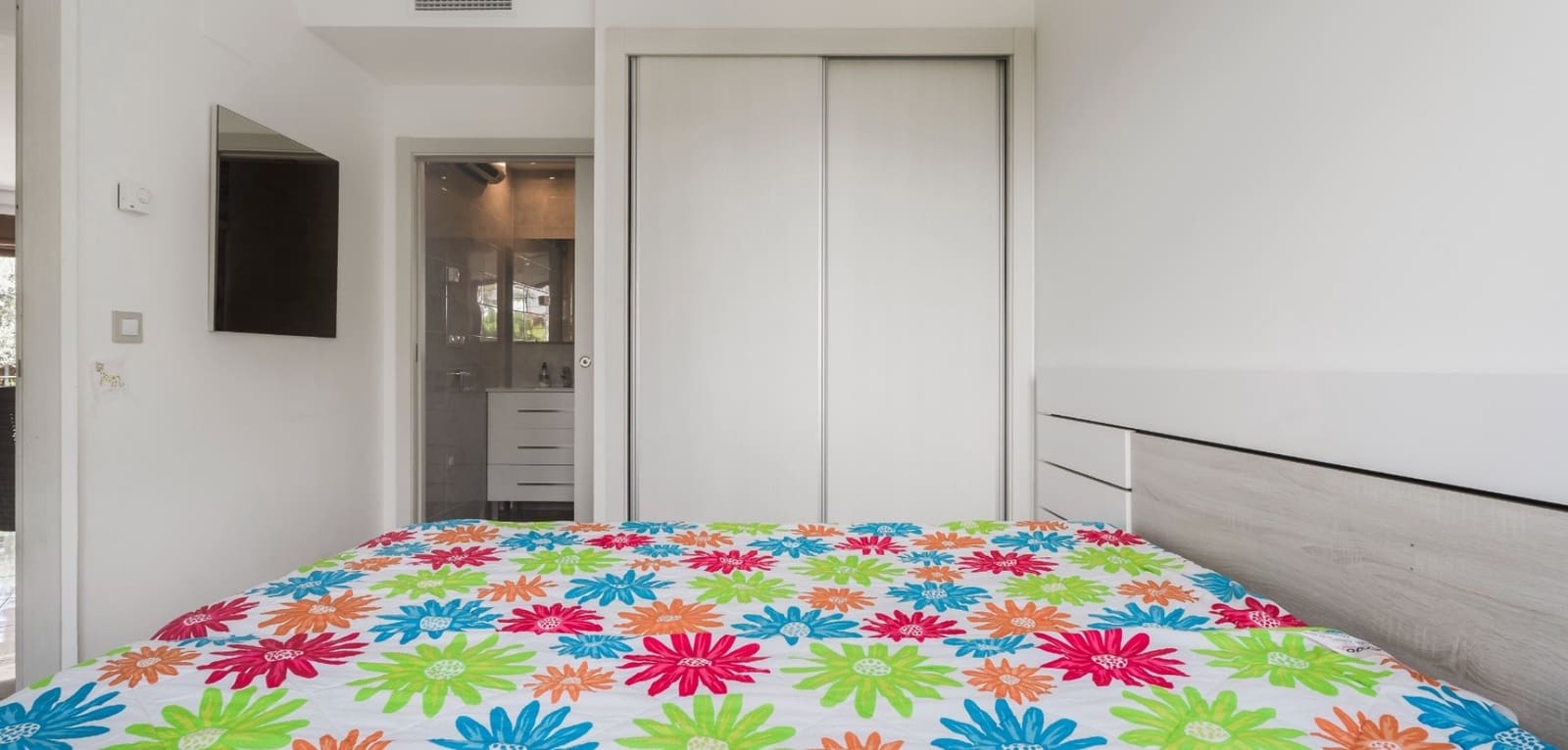 3 soveværelse Lejlighed til salg i La Zenia med swimmingpool - € 379.000 (Ref: 9016009)