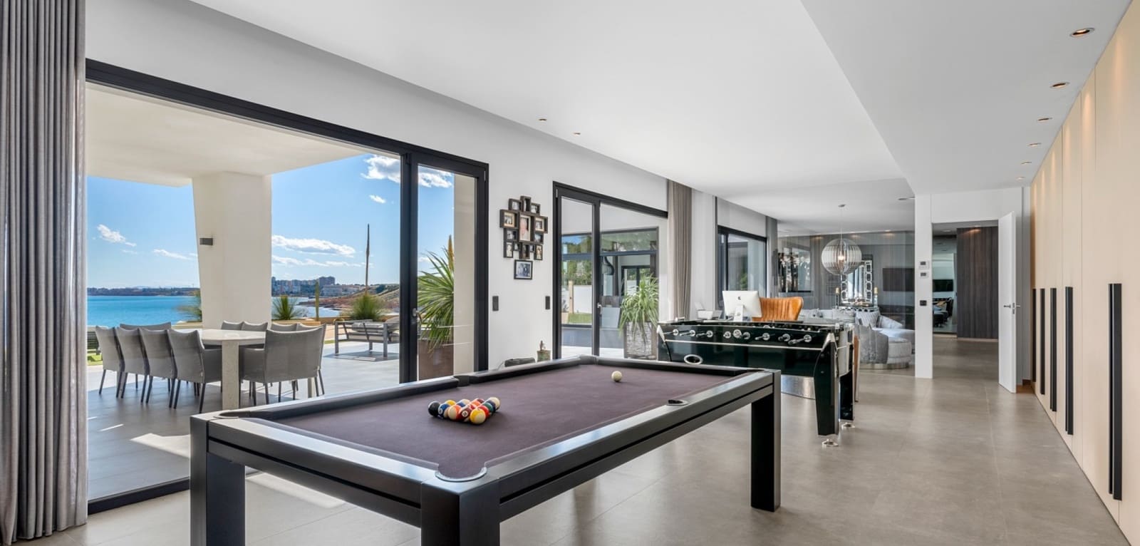 6 slaapkamer Villa te koop in Cabo Roig met zwembad - € 4.750.000 (Ref: 9016015)