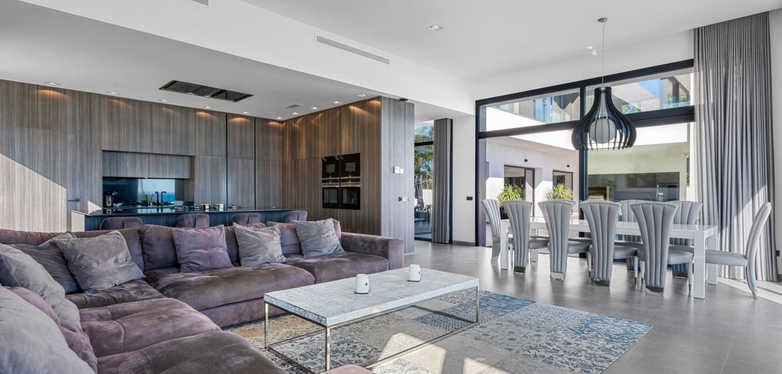 6 slaapkamer Villa te koop in Cabo Roig met zwembad - € 4.750.000 (Ref: 9016015)