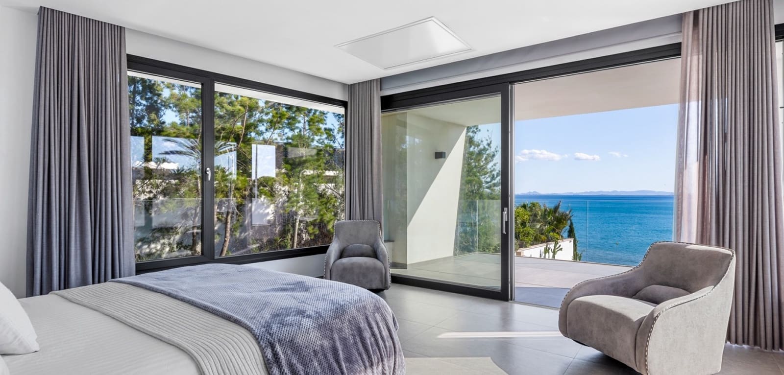 6 slaapkamer Villa te koop in Cabo Roig met zwembad - € 4.750.000 (Ref: 9016015)