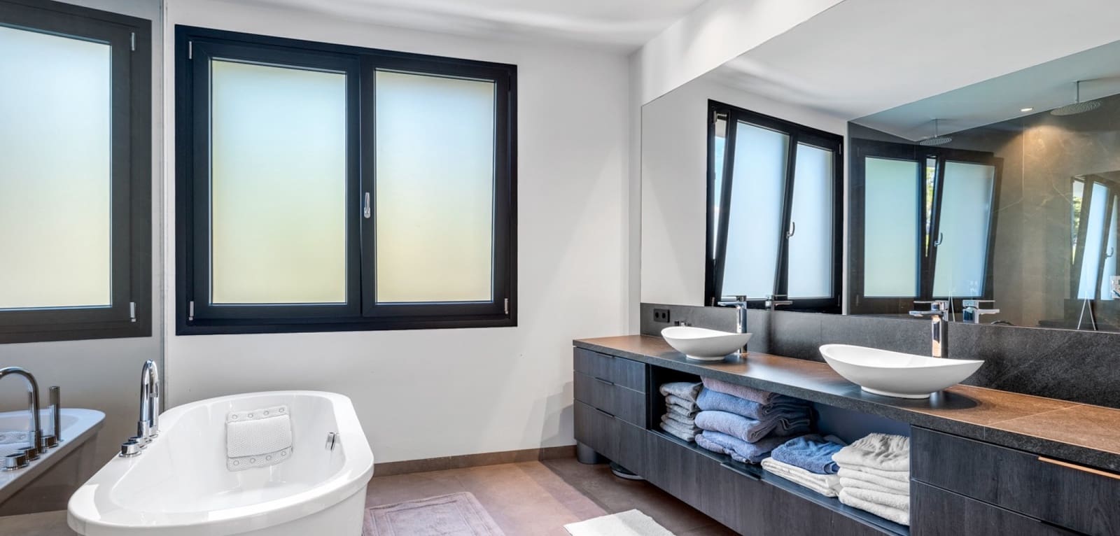 6 slaapkamer Villa te koop in Cabo Roig met zwembad - € 4.750.000 (Ref: 9016015)