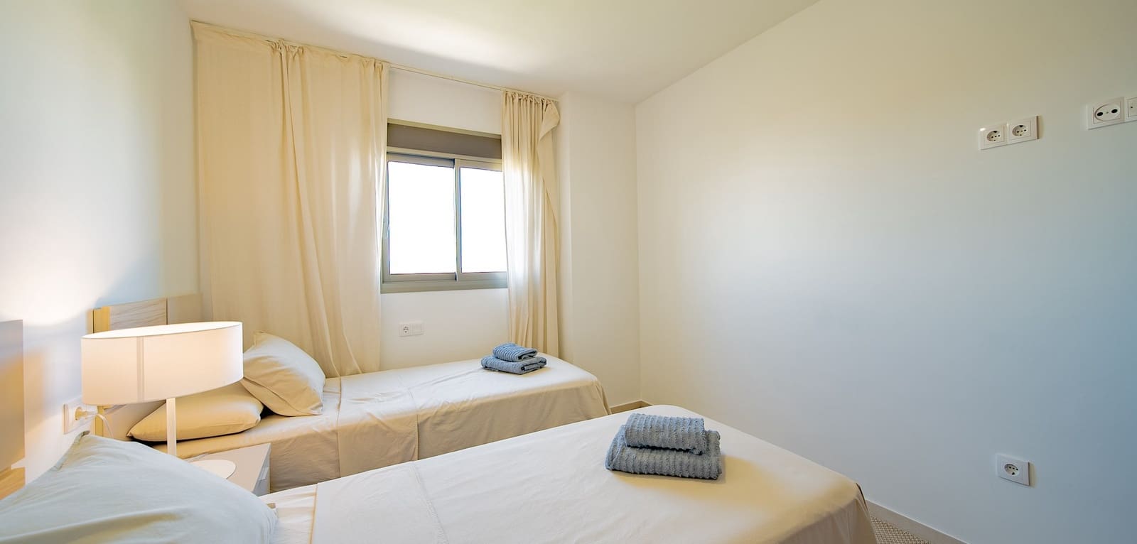 3 bedroom Apartment for sale in Villamartin with pool - € 360,000 (Ref: 9016029)