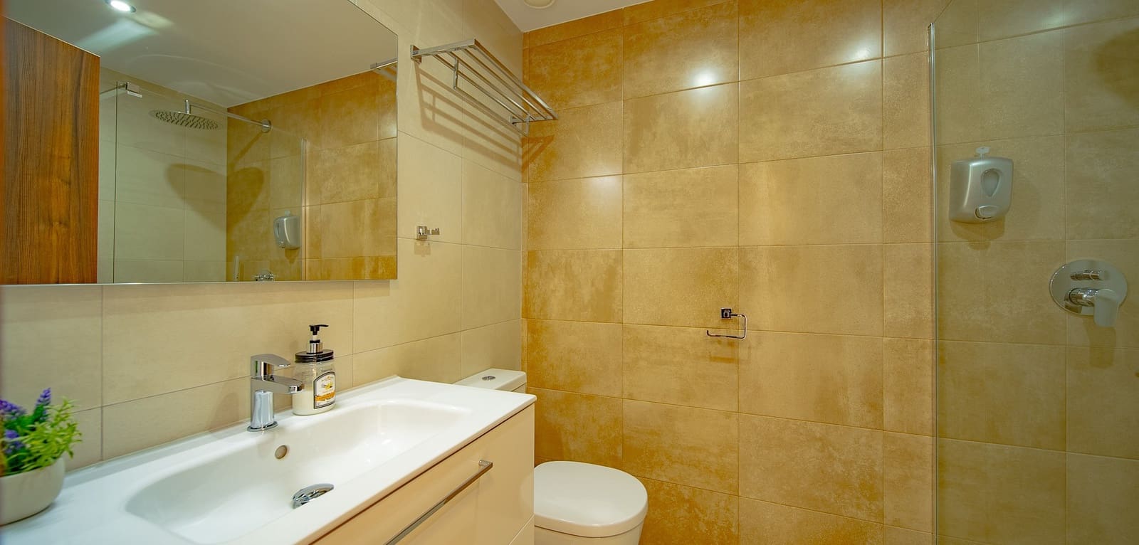 3 bedroom Apartment for sale in Villamartin with pool - € 360,000 (Ref: 9016029)