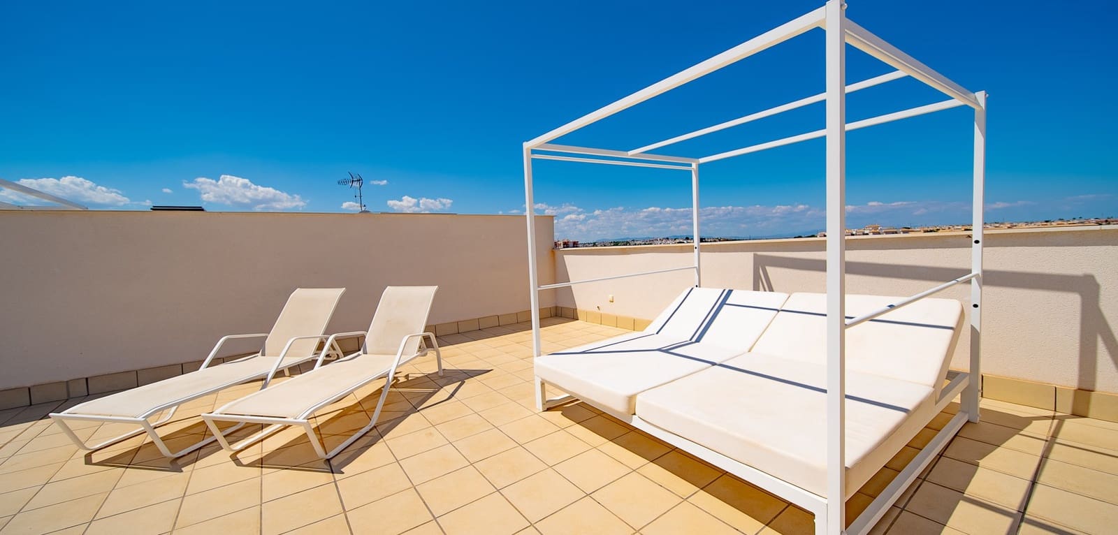 3 bedroom Apartment for sale in Villamartin with pool - € 360,000 (Ref: 9016029)