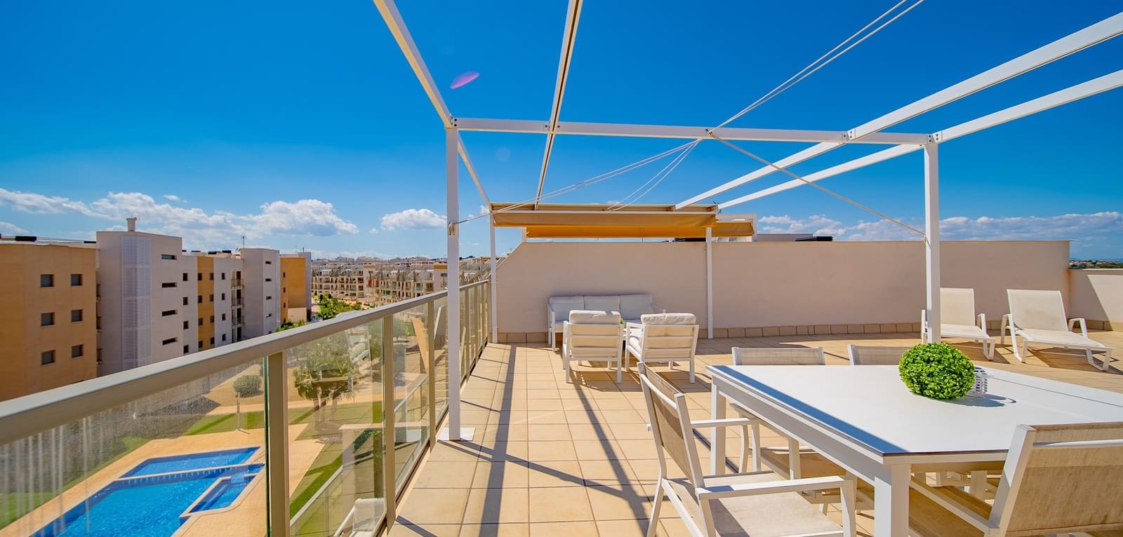 3 bedroom Apartment for sale in Villamartin with pool - € 360,000 (Ref: 9016029)