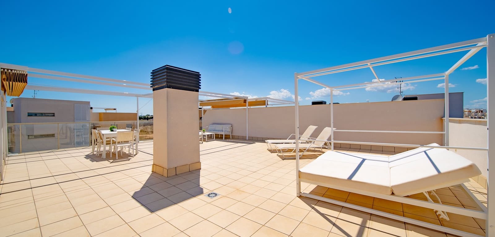 3 bedroom Apartment for sale in Villamartin with pool - € 360,000 (Ref: 9016029)