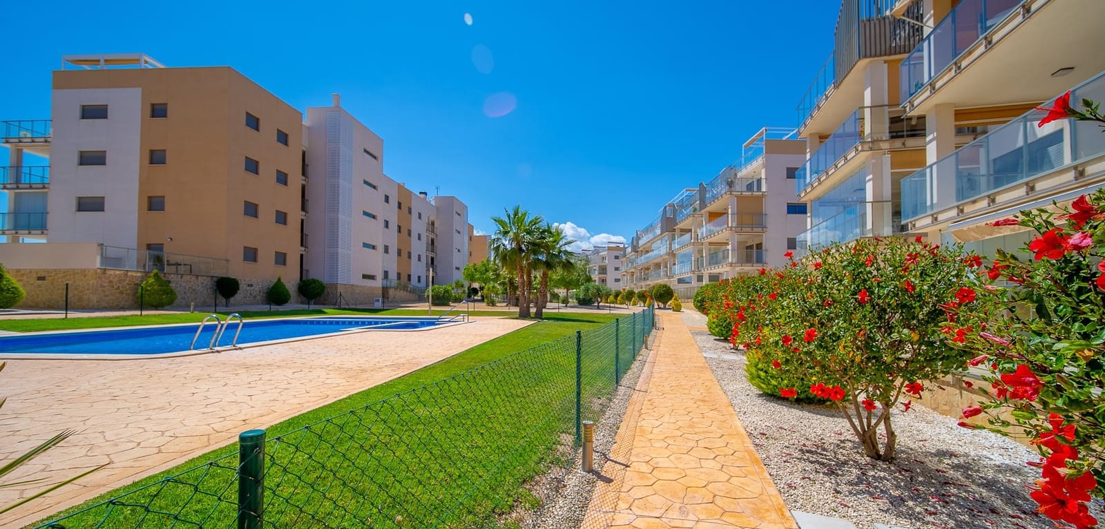 3 bedroom Apartment for sale in Villamartin with pool - € 360,000 (Ref: 9016029)