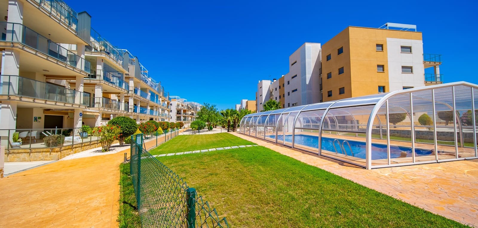 3 bedroom Apartment for sale in Villamartin with pool - € 360,000 (Ref: 9016029)