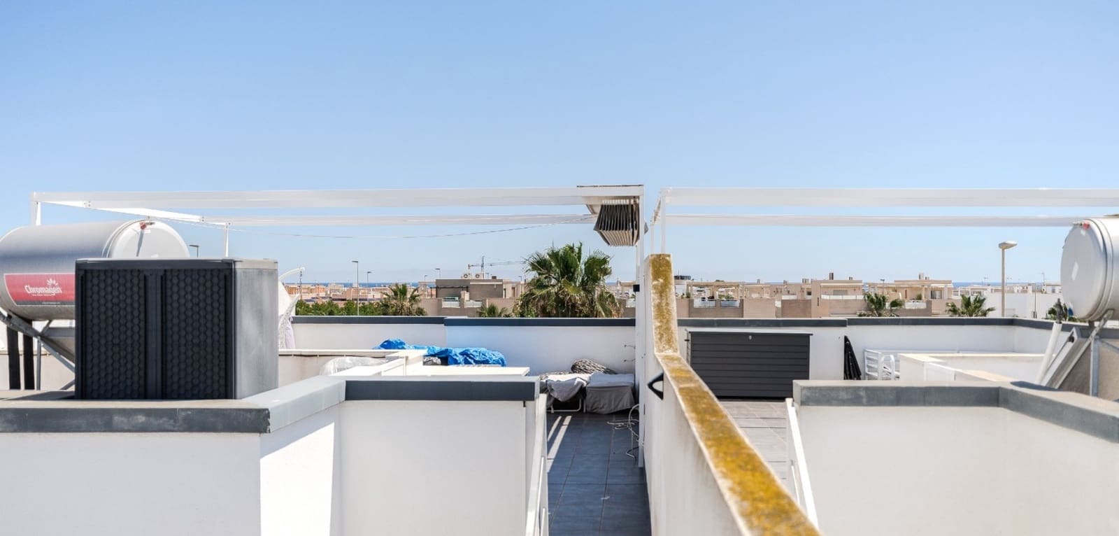 2 bedroom Apartment for sale in Torre de la Horadada with pool - € 229,000 (Ref: 9016040)