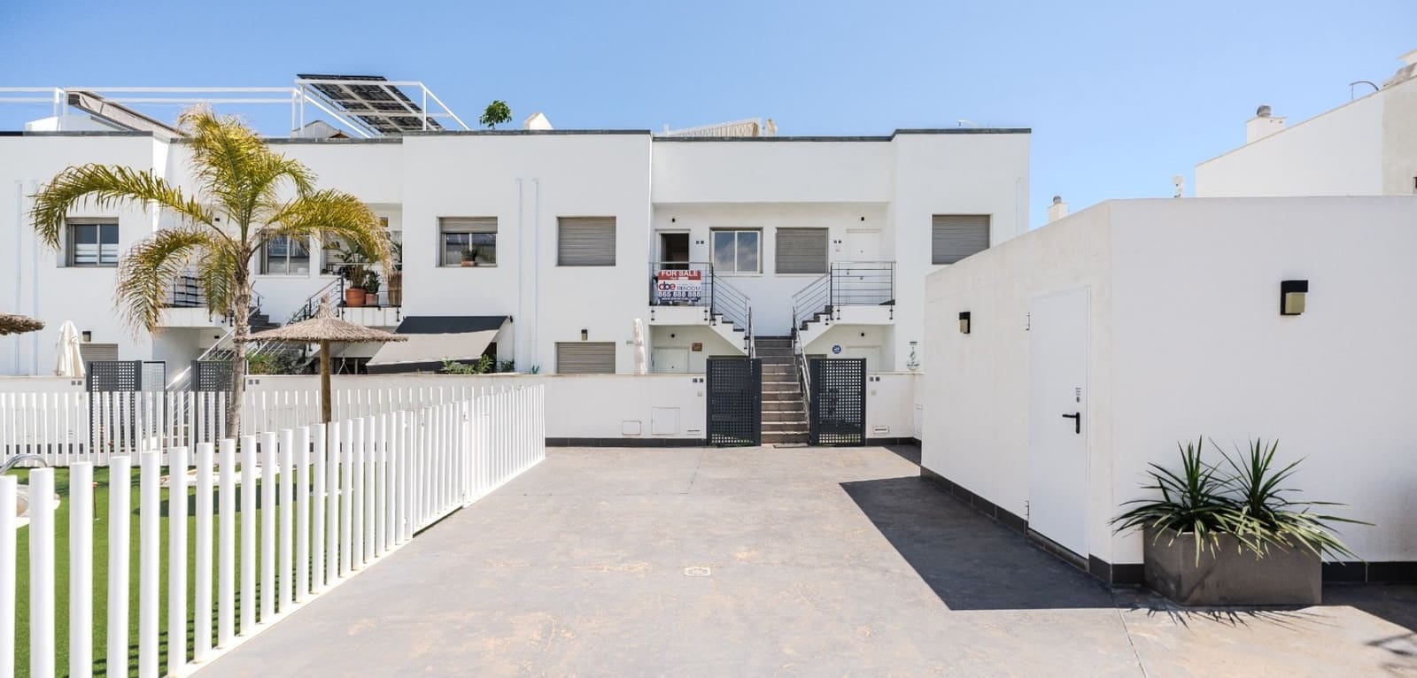 2 bedroom Apartment for sale in Torre de la Horadada with pool - € 229,000 (Ref: 9016040)