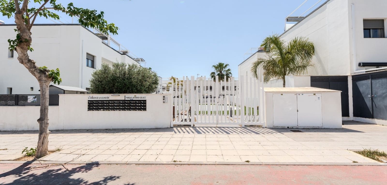 2 bedroom Apartment for sale in Torre de la Horadada with pool - € 229,000 (Ref: 9016040)