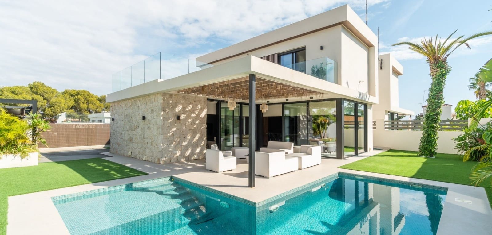 2 chambre Villa/Maison à vendre à Torrevieja avec piscine - 649 000 € (Ref: 9016041)