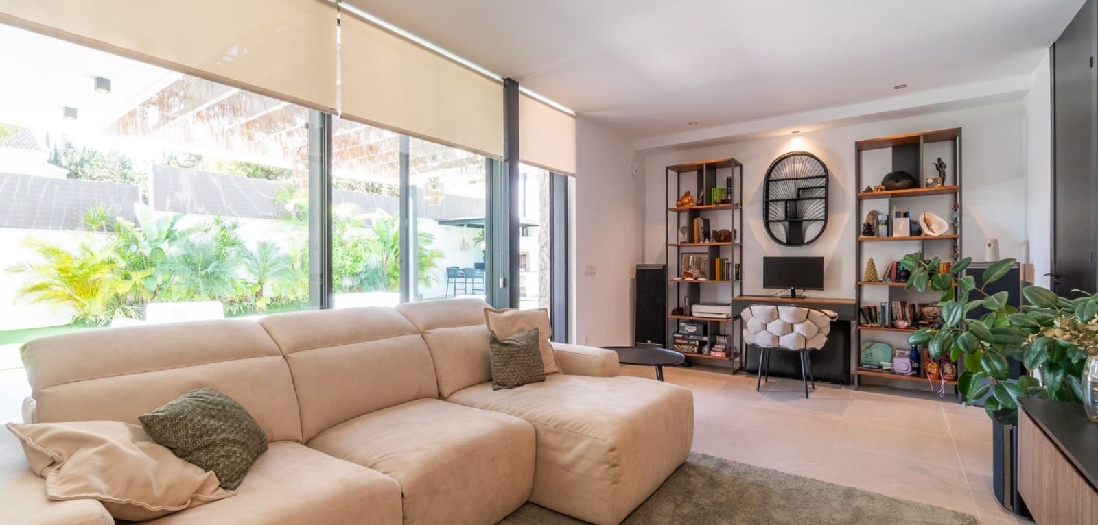 2 chambre Villa/Maison à vendre à Torrevieja avec piscine - 649 000 € (Ref: 9016041)