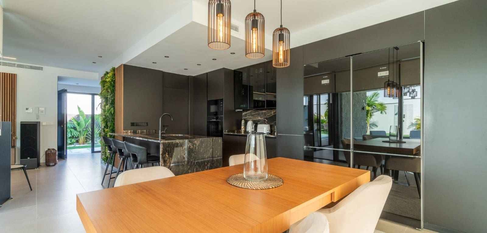 2 chambre Villa/Maison à vendre à Torrevieja avec piscine - 649 000 € (Ref: 9016041)