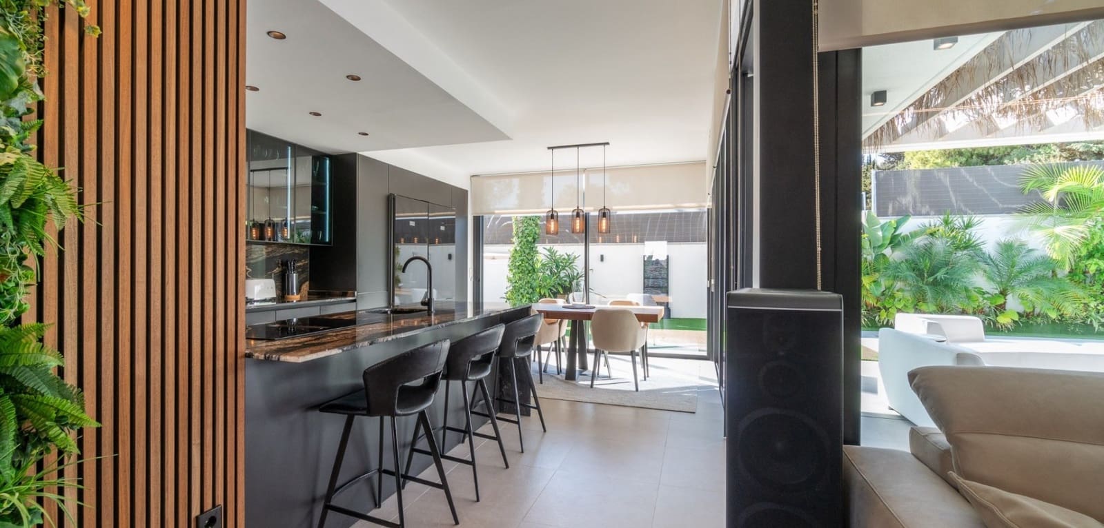 2 chambre Villa/Maison à vendre à Torrevieja avec piscine - 649 000 € (Ref: 9016041)