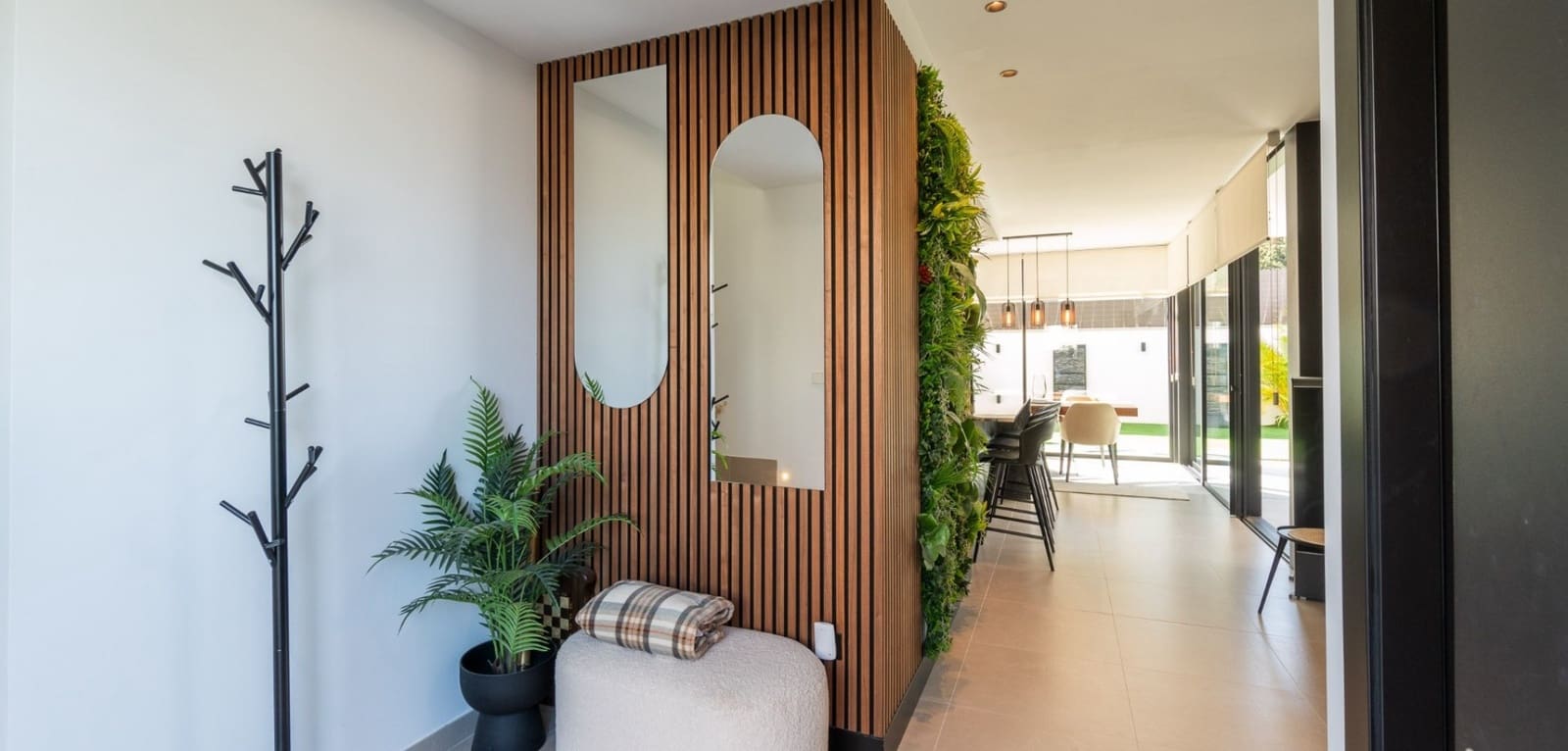 2 chambre Villa/Maison à vendre à Torrevieja avec piscine - 649 000 € (Ref: 9016041)