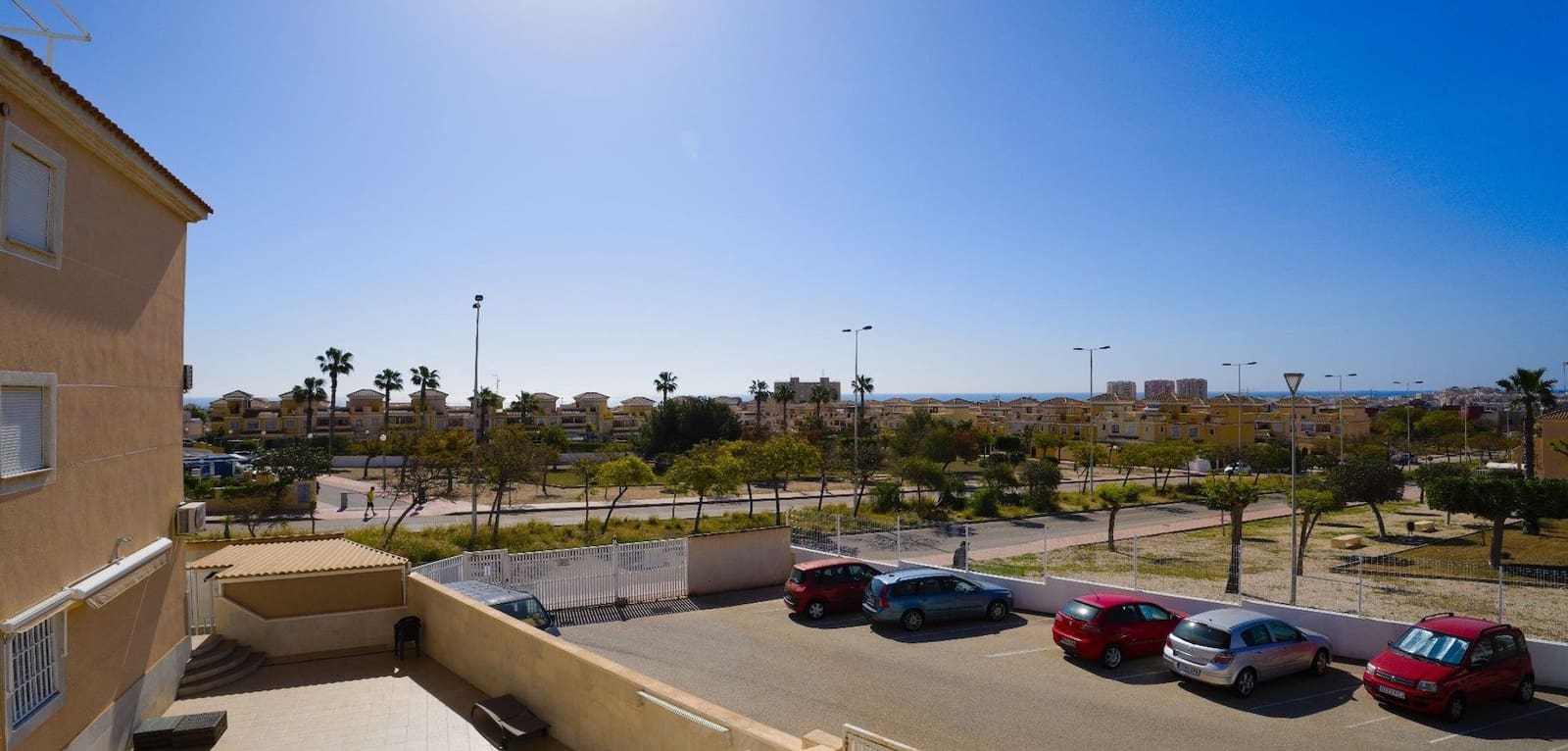 3 bedroom Townhouse for sale in Torrevieja with pool - € 208,000 (Ref: 9016049)