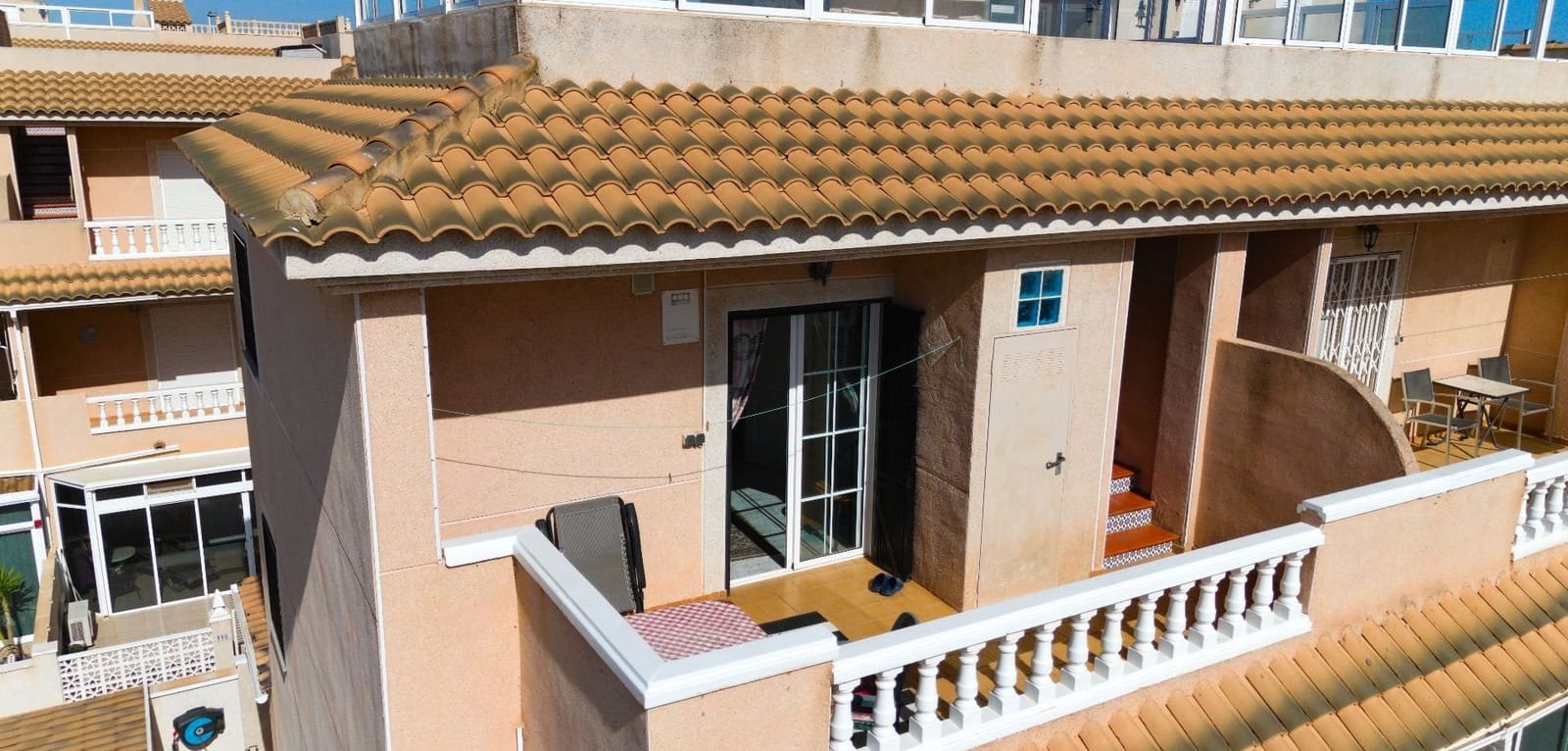 3 sypialnia Dom na sprzedaż w Torrevieja z basenem - 208 000 € (Ref: 9016050)