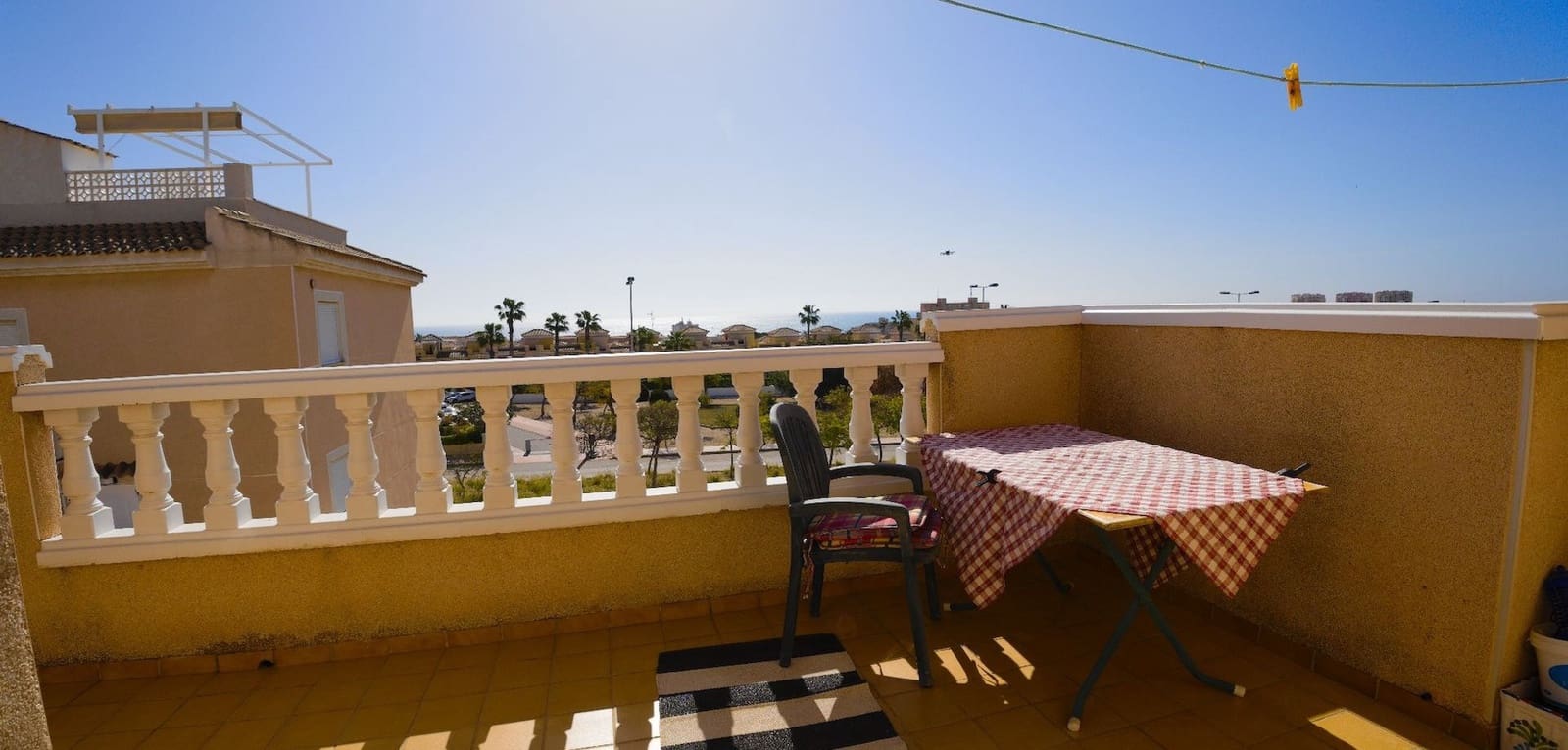 3 sypialnia Dom na sprzedaż w Torrevieja z basenem - 208 000 € (Ref: 9016050)