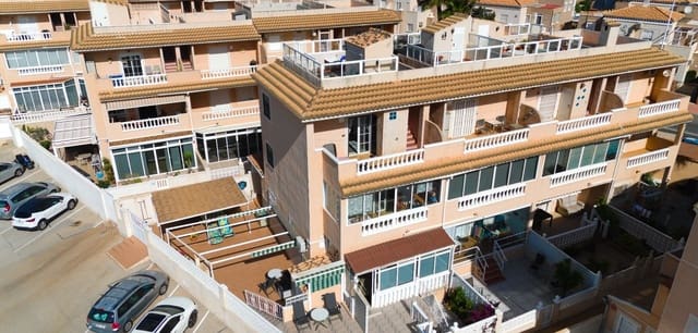 3 soveværelse Byhus til salg i Aguas Nuevas, Torrevieja med swimmingpool - € 208.000 (Ref: 9016050)