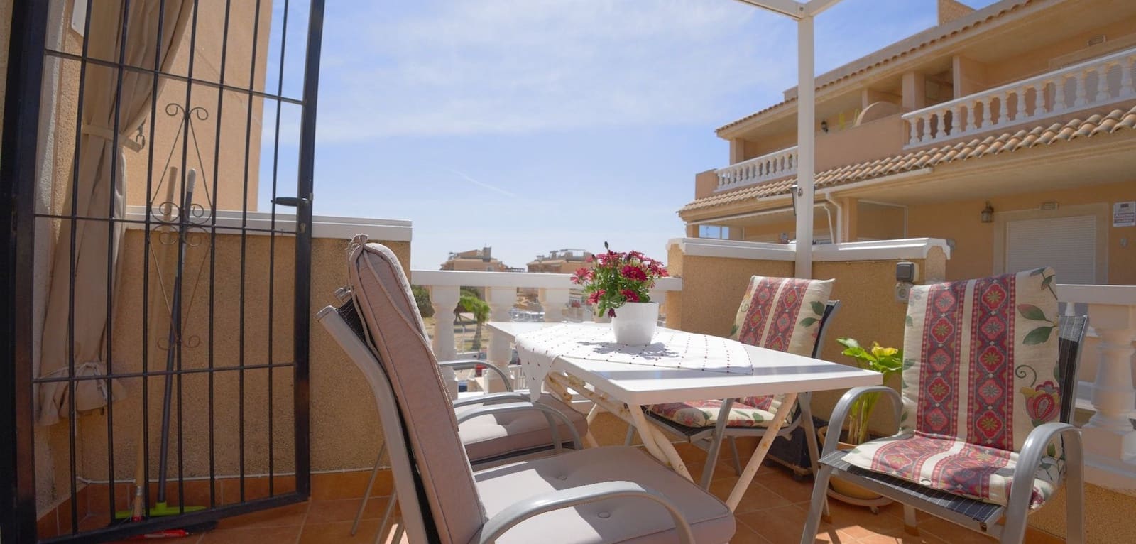 3 sypialnia Dom na sprzedaż w Torrevieja z basenem - 208 000 € (Ref: 9016050)