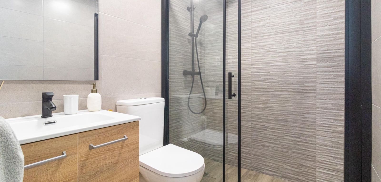 2 soveværelse Lejlighed til salg i Guardamar del Segura med swimmingpool - € 118.500 (Ref: 9016067)