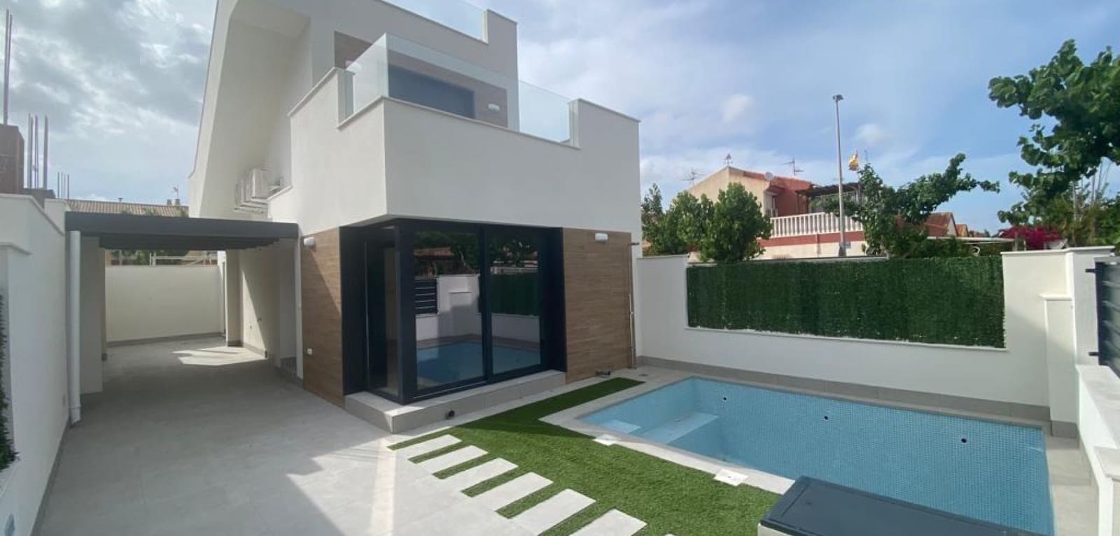 3 soveværelse Villa til salg i Los Alcazares med swimmingpool - € 419.900 (Ref: 9016099)