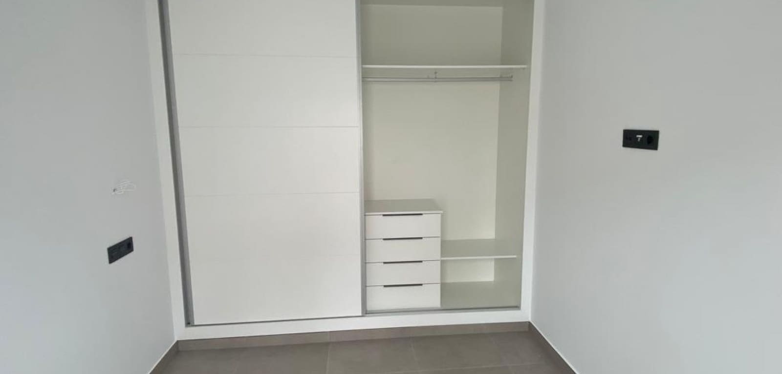 3 soveværelse Villa til salg i Los Alcazares med swimmingpool - € 419.900 (Ref: 9016099)