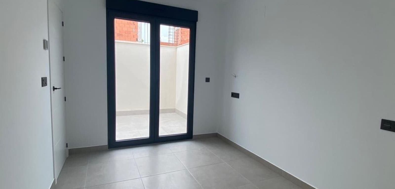 3 soveværelse Villa til salg i Los Alcazares med swimmingpool - € 419.900 (Ref: 9016099)