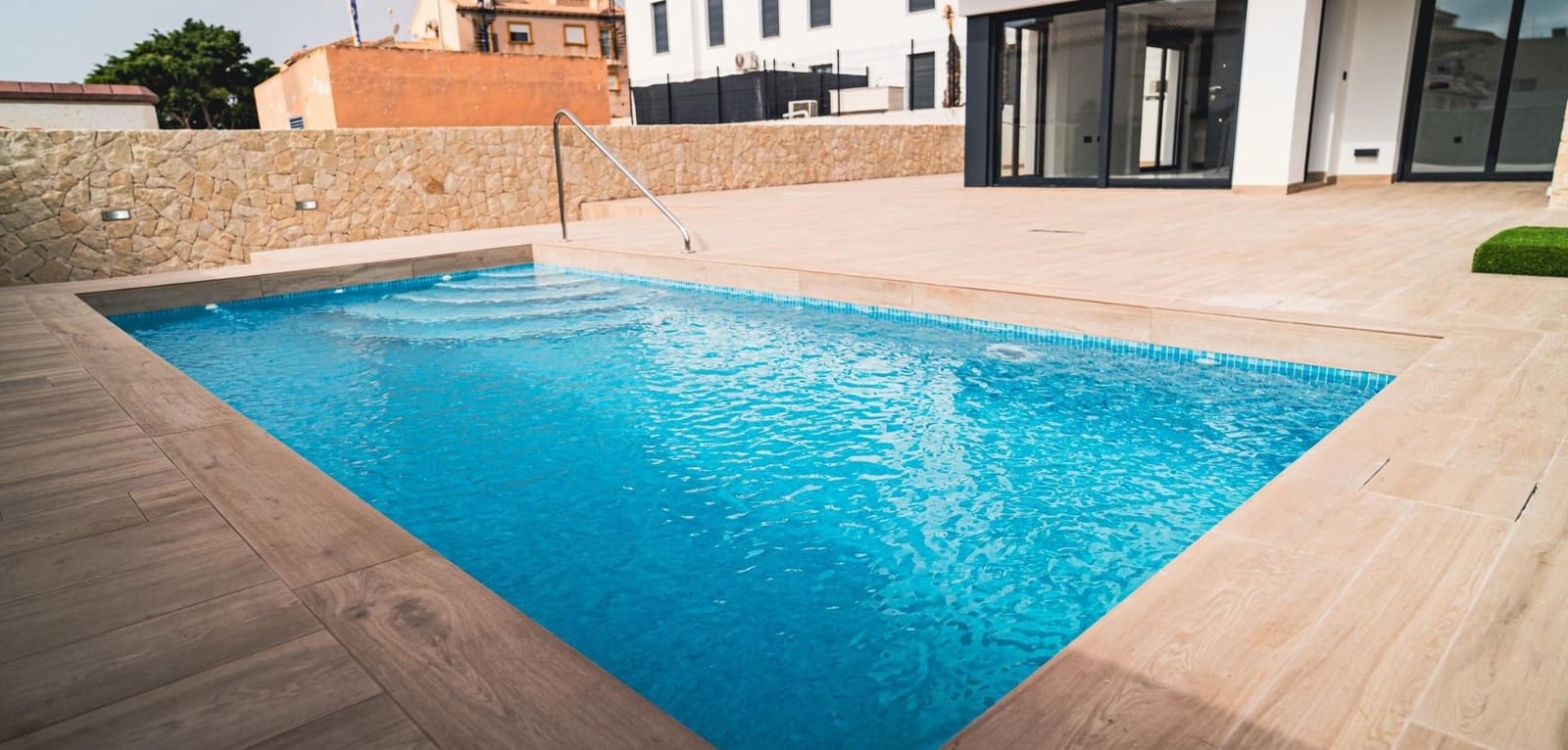 4 bedroom Villa for sale in Orihuela Costa with pool - € 699,900 (Ref: 9016100)