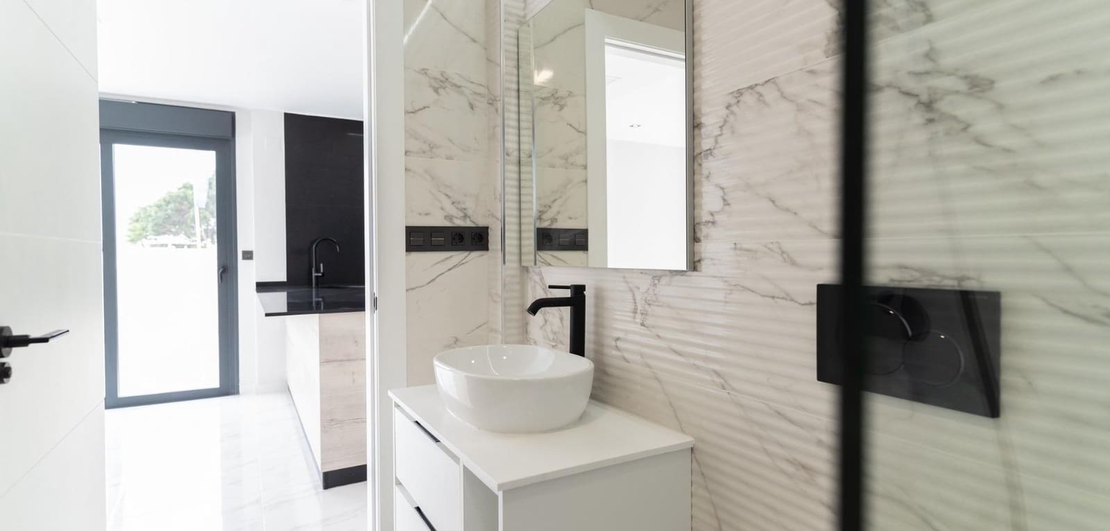 4 bedroom Villa for sale in Orihuela Costa with pool - € 699,900 (Ref: 9016100)