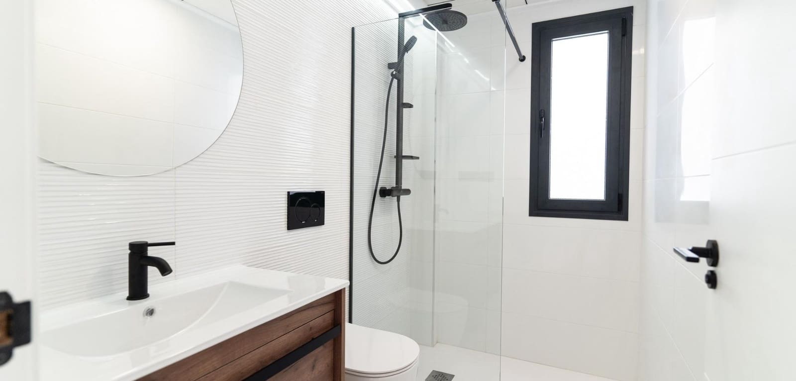 4 bedroom Villa for sale in Orihuela Costa with pool - € 699,900 (Ref: 9016100)