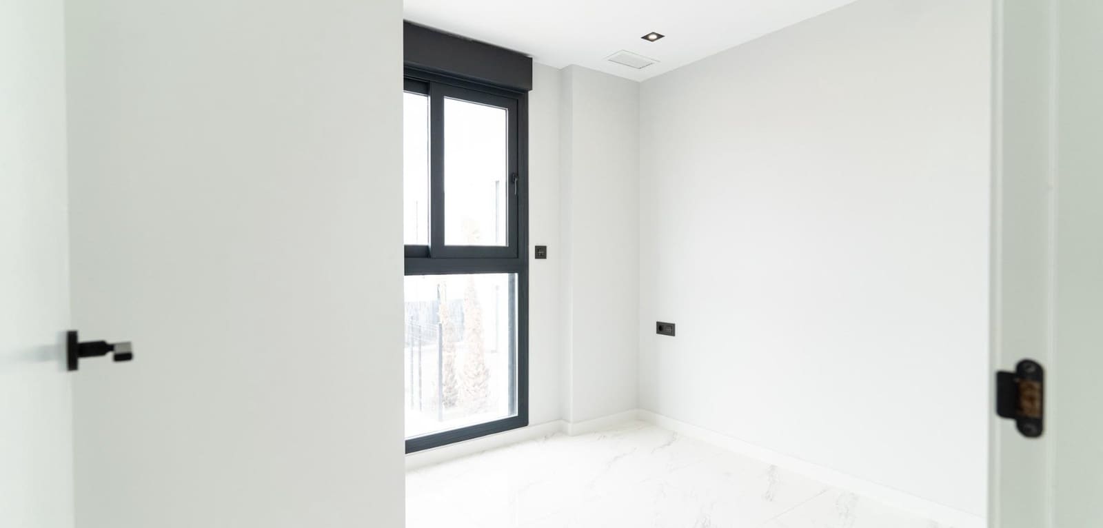 4 bedroom Villa for sale in Orihuela Costa with pool - € 699,900 (Ref: 9016100)