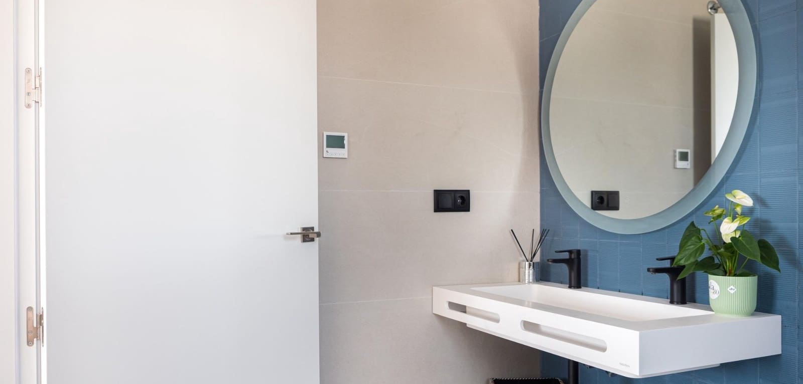 3 bedroom Villa for sale in San Pedro del Pinatar with pool - € 465,000 (Ref: 9016102)