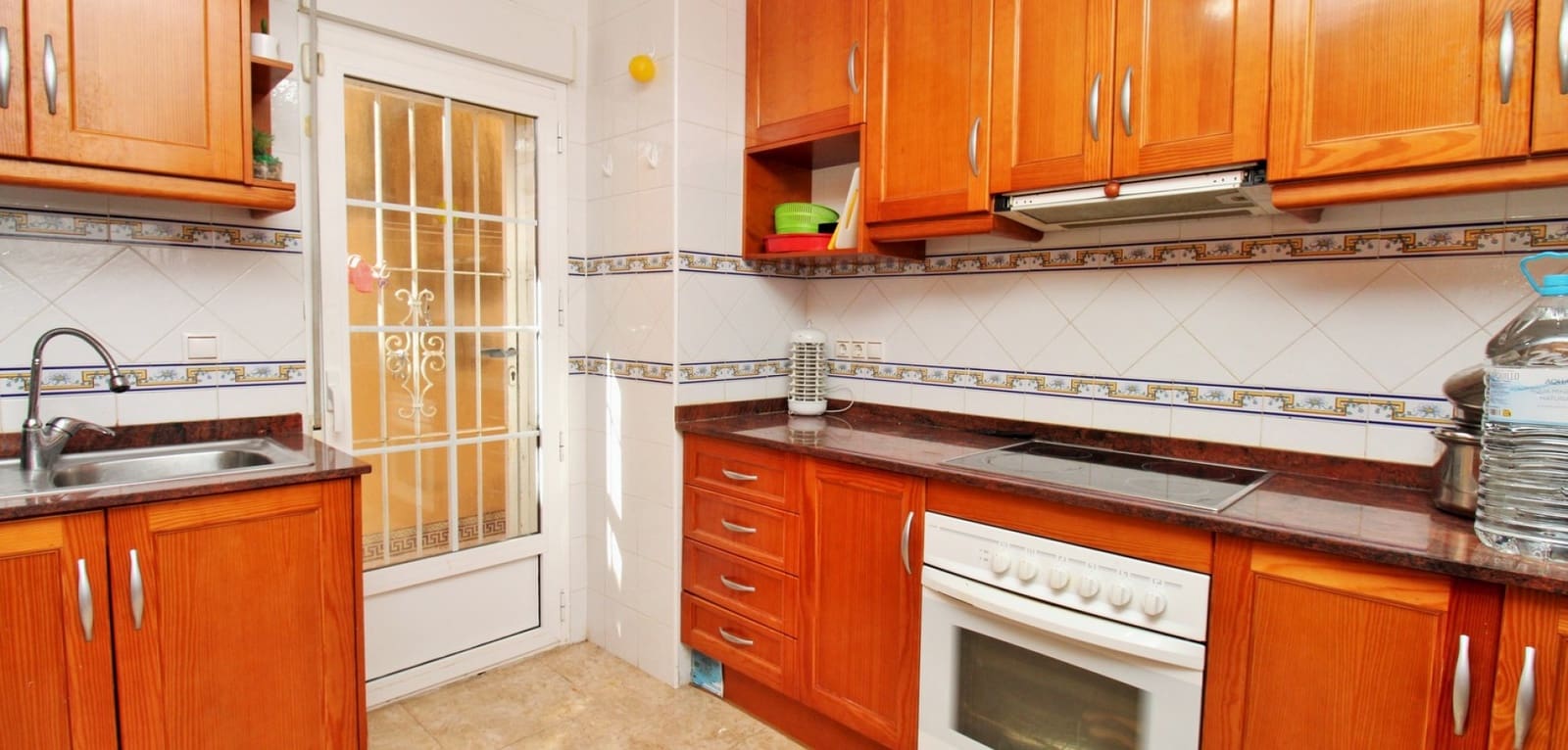 3 soverom Hus til salgs i Villamartin med svømmebasseng - € 164 900 (Ref: 9016111)