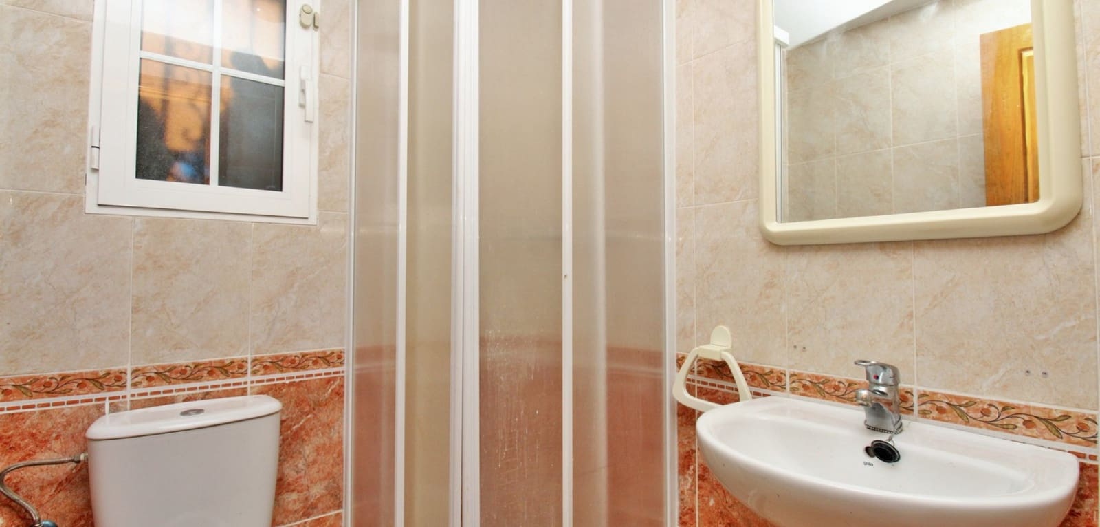 3 soverom Hus til salgs i Villamartin med svømmebasseng - € 164 900 (Ref: 9016111)