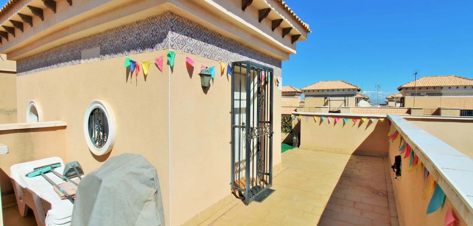 3 soverom Hus til salgs i Villamartin med svømmebasseng - € 164 900 (Ref: 9016111)