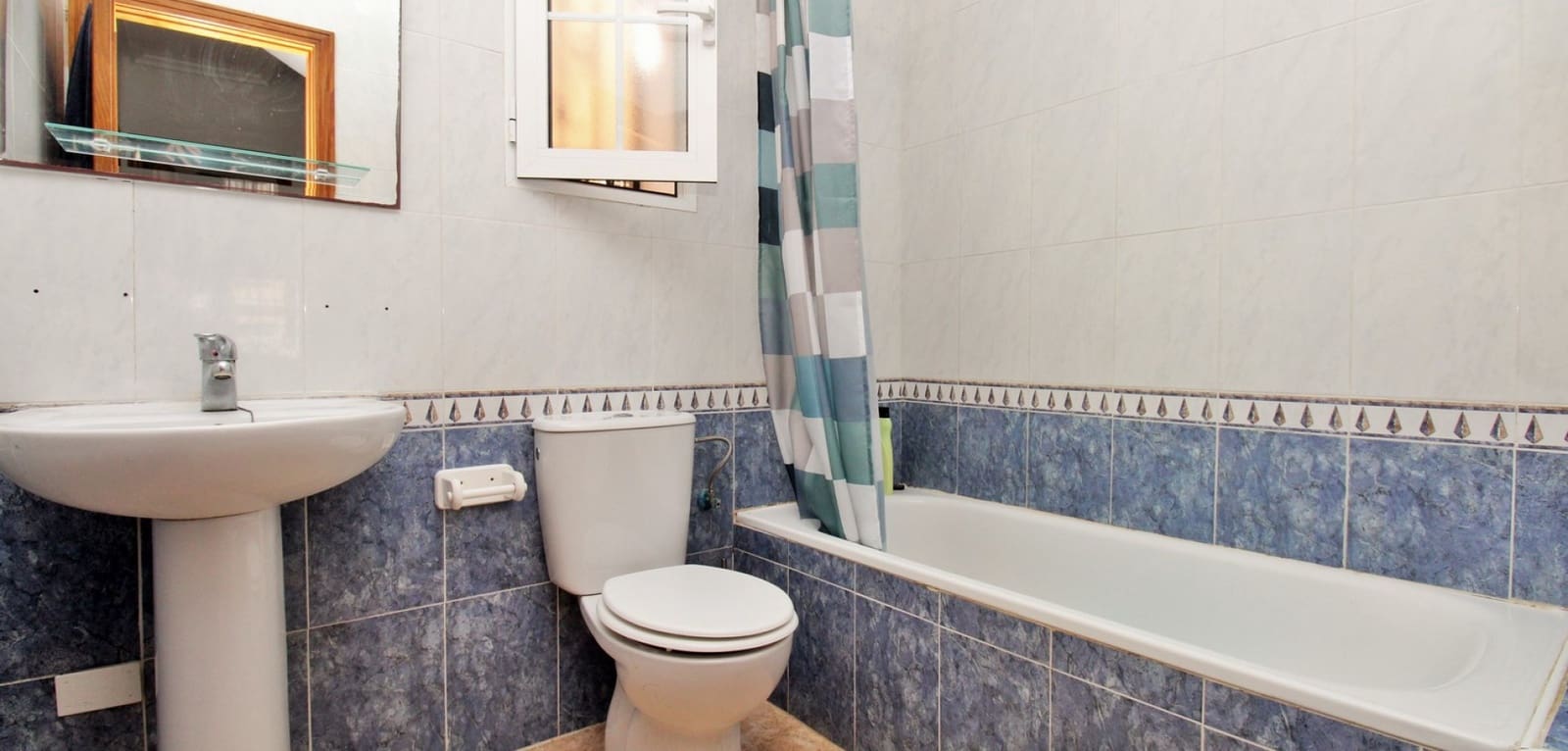 3 soverom Hus til salgs i Villamartin med svømmebasseng - € 164 900 (Ref: 9016111)